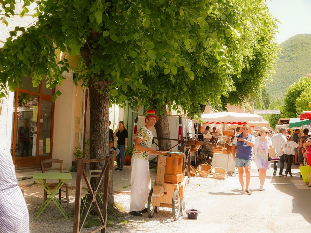 Chateau Des Gipieres Bij De Mont Ventoux Montbrun-les-Bains Bagian luar foto