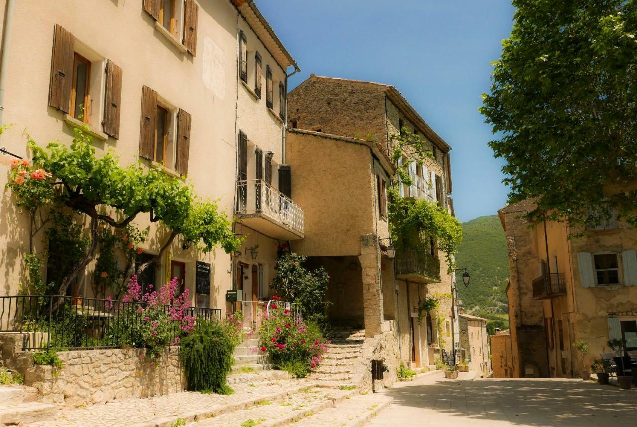 Chateau Des Gipieres Bij De Mont Ventoux Montbrun-les-Bains Bagian luar foto